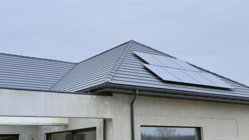 Prace-Duze 311-kW dachowka-ceramiczna